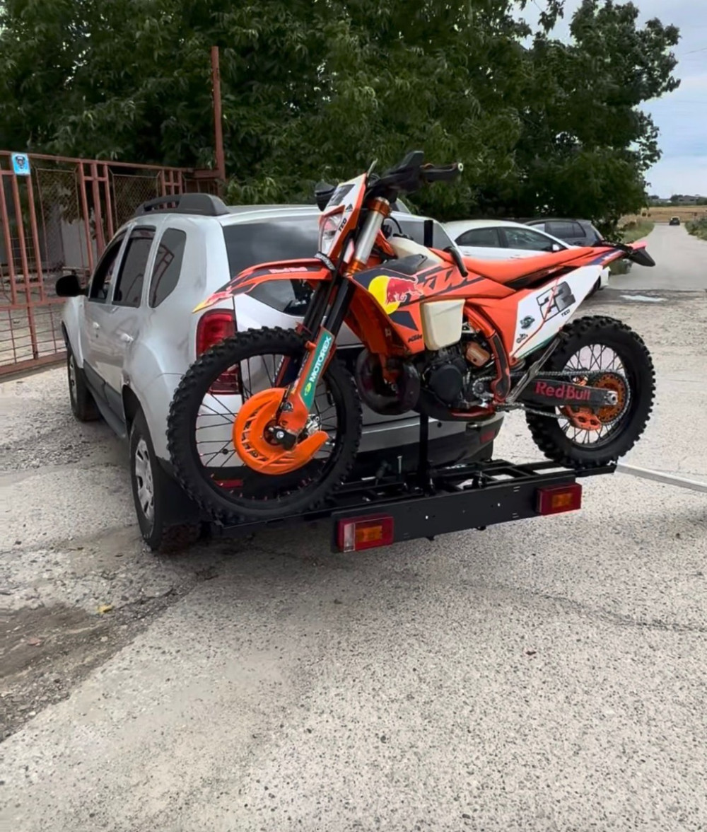 Suport pentru 1 motocicleta cu prindere pe carligul de remorcare